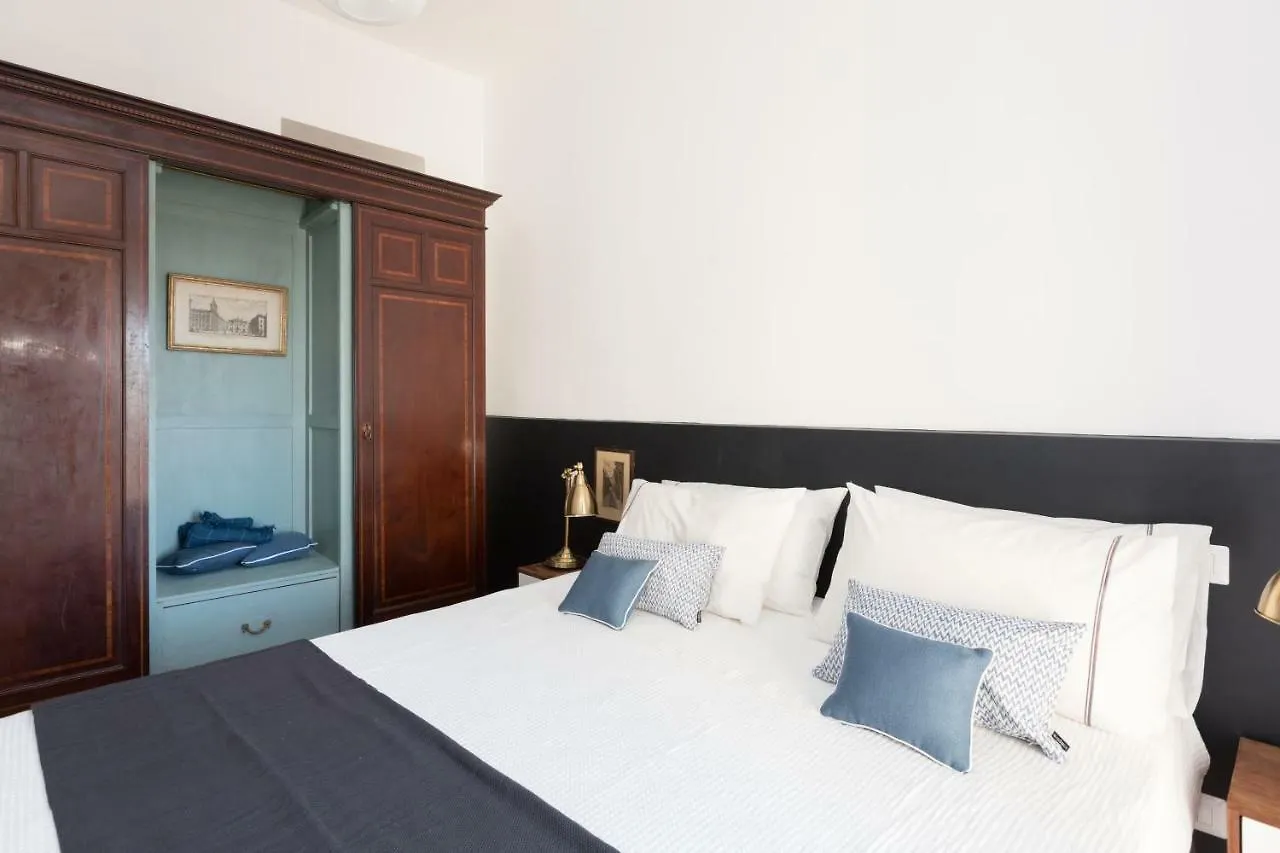 Pantheon amazing views apartments Rome Italië